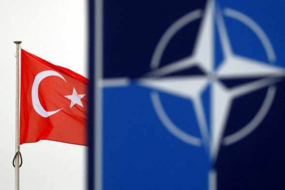 Оппозиция в Турции заявила, что напомнит России о членстве республики в НАТО