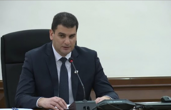 Мэр Еревана Грачья Саркисян подал в отставку (видео)
