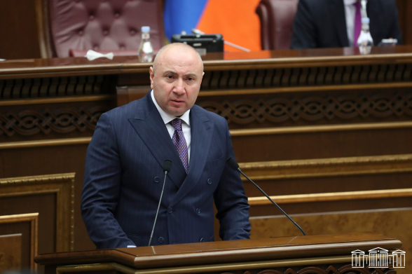 «Свой среди чужих, чужой среди своих»: Никол Пашинян объявляет России войну и превращает Армению в разменную монету