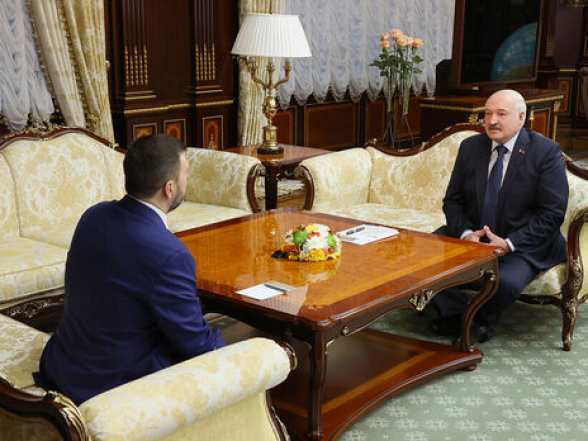 Украина отзывает посла из Белоруссии после встречи Лукашенко с Пушилиным