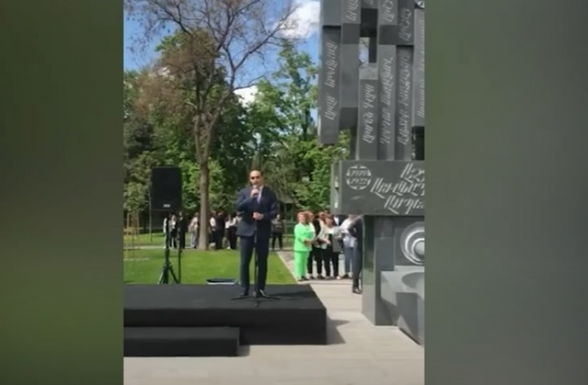 «Предатель»: граждане освистали Тиграна Авиняна (видео)