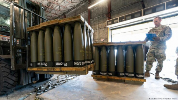 Совет Евросоюза одобрил выделение 1 млрд евро Украине на покупку боеприпасов и ракет