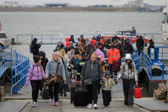 В ЕС готовы платить украинским беженцам, чтобы те уехали домой – СМИ