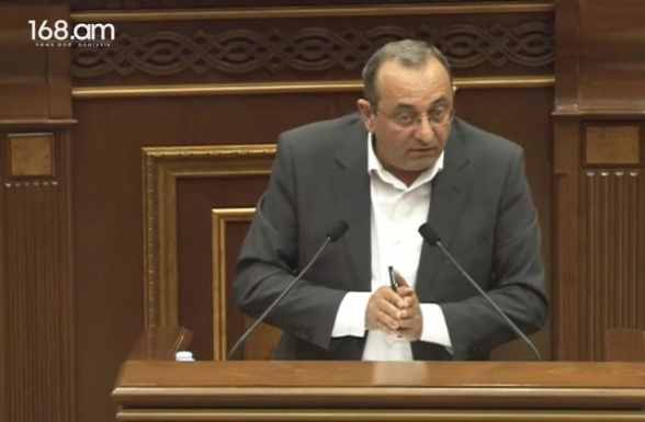 Без объявления засухи правительство не может делать дополнительные заборы воды из Севана – Минасян (видео)