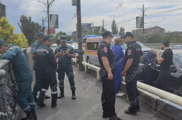 Կանխվել է 42-ամյա կնոջ ինքնասպանությունը, նա սպառնում էր Կիևյան կամրջից նետվել