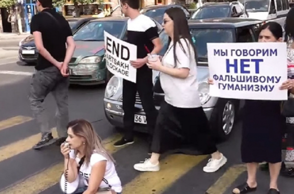 Մի խումբ արցախցիներ՝ հաջակցություն Արցախի, Երևանում փողոցներ են փակել (տեսանյութ)