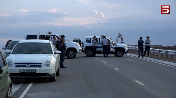 Гуманность Пашиняна в Арцахе считают постановкой (видео)