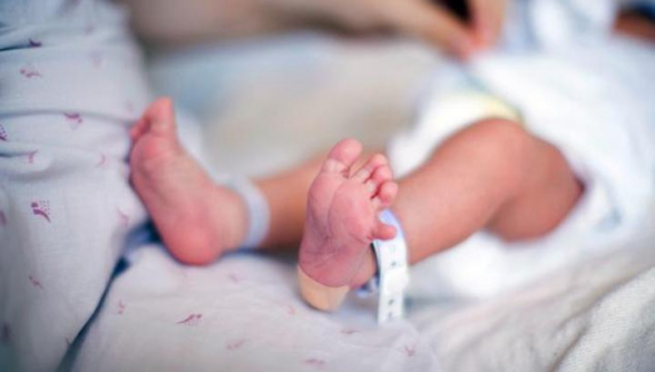 В Арцахе зарегистрирован случай смерти неродившегося ребенка из-за недоступности скорой помощи ввиду отсутствия топлива
