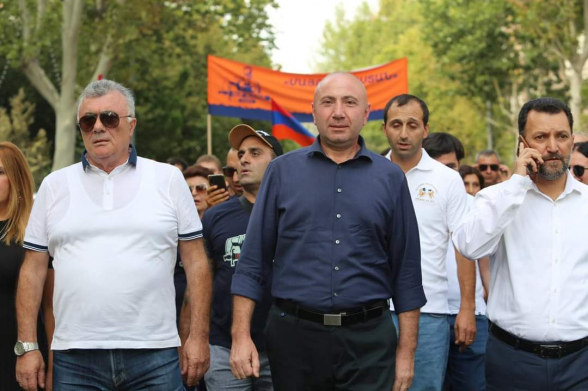 Блок «Мать Армения»: митинг во имя Арцаха (фоторепортаж)