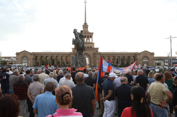 Митинг и шествие блока «Мать Армения»: столичный округ Эребуни (видео)