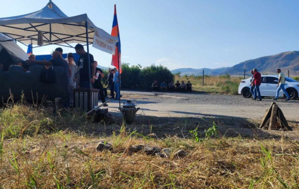 Дорога Акна-Аскеран для отправленной из Азербайджана «помощи» остается закрытой