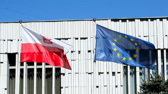 В Германии подняли вопрос о приостановлении членства Польши в ЕС