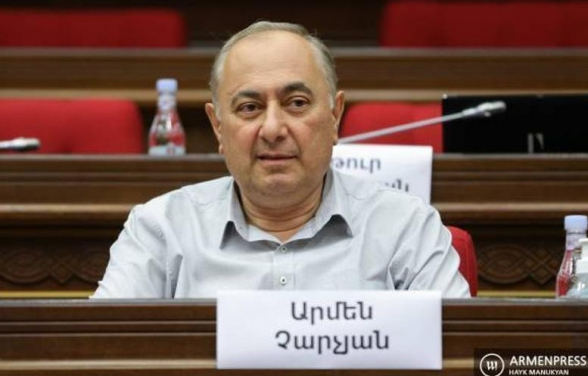 Армен Чарчян складывает депутатский мандат (видео)
