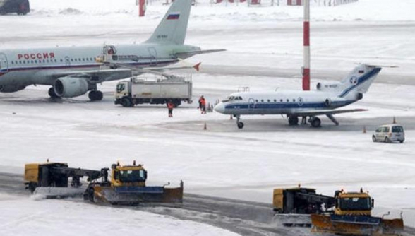 Более 40 рейсов задержано или отменено в аэропортах Москвы из-за снега