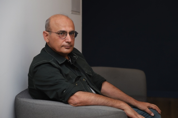 Լիդերին սպասելիս