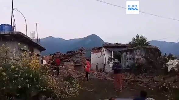 Почти 130 человек стали жертвами землетрясения в Непале