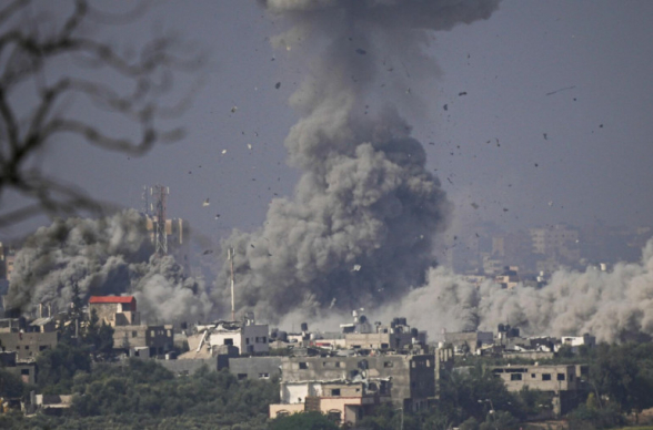 В результате удара Израиля по лагерю Аль-Магази в Газе погибли более 50 человек