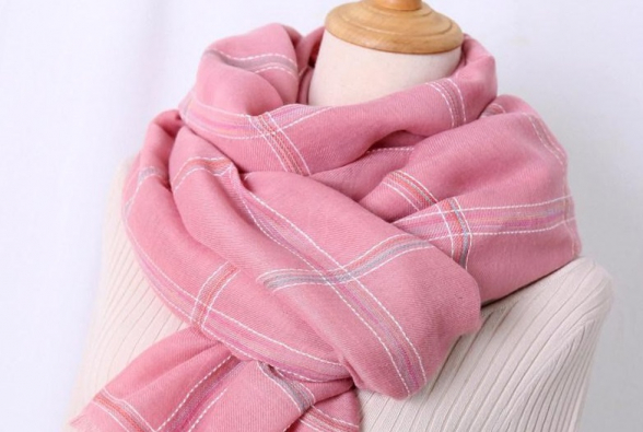 Էկոնոմիկայի նախարարությունը 30 հազար դրամանոց կանացի շարֆ է գնել. «Հրապարակ»