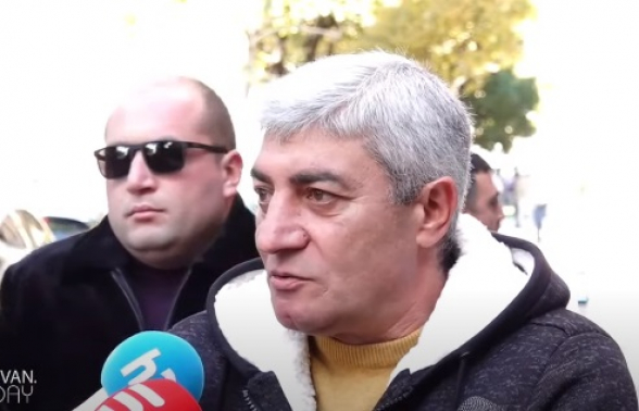 Автоимпортеры провели акцию протеста перед зданием Правительства РА (видео)