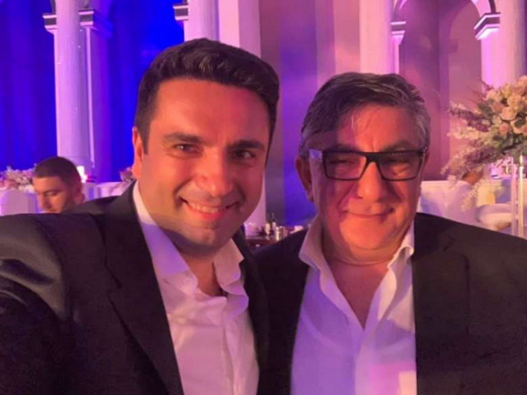 Խաչատուր Սուքիասյանի և Ալեն Սիմոնյանի փոխադարձ կսմիթները