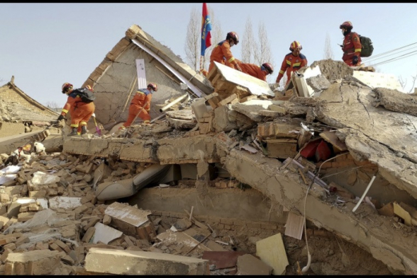 Число погибших при землетрясении в Китае достигло 144