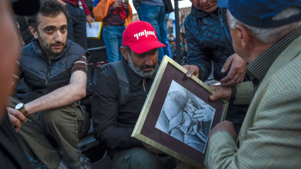 Устами Даниэля Иоаннисяна Никол Пашинян повторил, зачем они меняют Конституцию (видео)