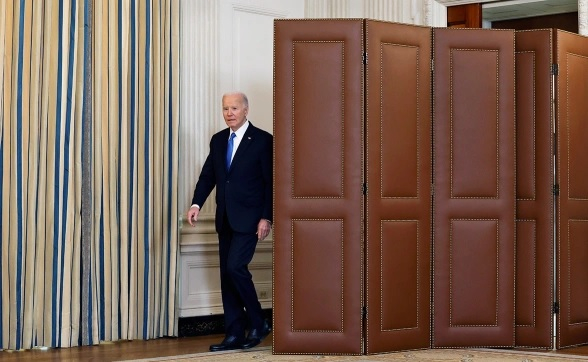 Байден пригрозил «совсем другой ответственностью» за смерть Навального