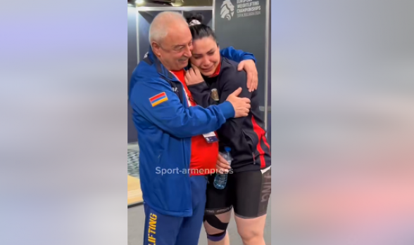 Հռիփսիմե Խուրշուդյանն ավարտեց կարիերան. կադրեր Սոֆիայի ԵԱ-ի ետնաբեմից