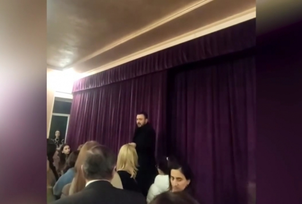 Երևանի ավագանու «Մայր Հայաստան» խմբակցության ղեկավար Մանուկ Սուքիասյանը հանդիպել է Նաիրի Զարյանի անվան դպրոցի՝ բողոքի գործողություն իրականացնող աշխատակազմի ու ծնողների հետ (տեսանյութ)