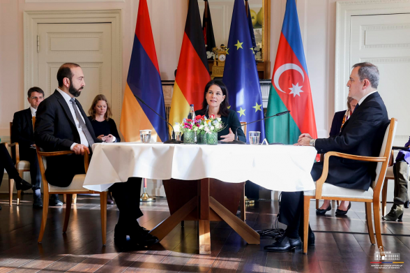 Были обсуждены вопросы процесса нормализации отношений между Арменией и Азербайджаном – МИД Армении (видео)