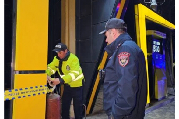 Զենքի բռնակով հարվածել են բենզալցակայանի աշխատակցի գլխի, երկու անգամ էլ կրակել. քրեական վարույթ է նախաձեռնվել