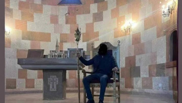 Мишенью азербайджанских вандалов стал кафедральный собор пресвятой богородицы Степанакерта (фото)