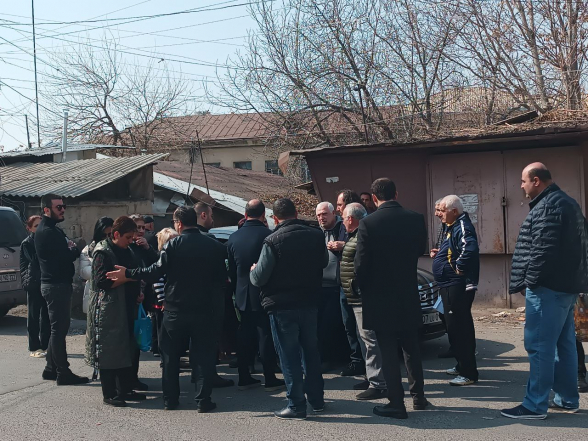 Представители фракции «Мать Армения» Совета старейшин Еревана посетили квартал Конд
