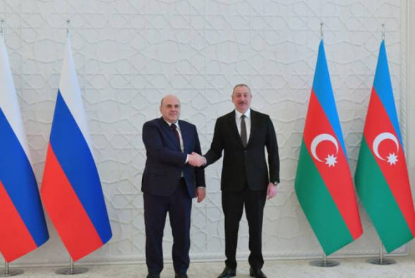 Переговоры Мишустина и Алиева в Баку продлились около 3 часов