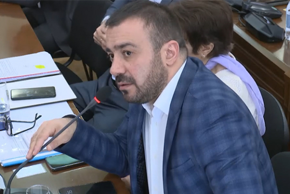 Манук Сукиасян – «Гражданскому договору»: «Бюджет Еревана и заседания Совета старейшин превратились в парад собственных прихотей» (видео)