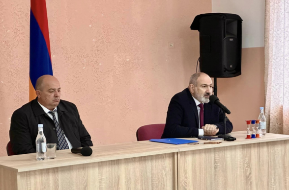 Փաշինյանը տավուշցիներին հայտնել է, որ 4 գյուղը պետք է անհապաղ հանձնել Ադրբեջանին, այլապես պшտերազմ կլինի