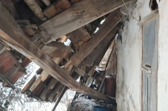 Ճամբարակում տուն է փլուզվել. ներսում քաղաքացի է եղել