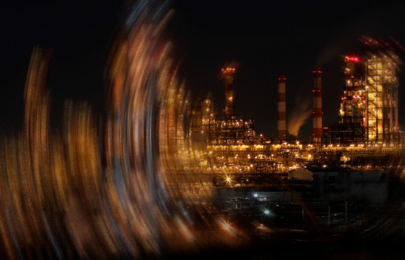 FT сообщила о просьбах США к Украине прекратить атаки на российские НПЗ