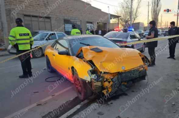 Արարատի մարզում կին վարորդը, ով մեքենա վարելու իրավունք չի ունեցել, «Mitsubishi»-ով բախվել է կայանված «Opel»-ին, ապա վրաերթի ենթարկել 10-ամյա երեխաներին