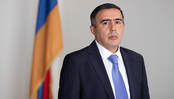 Баграт Микоян прокомментировал сообщения о пребывании Роберта Кочаряна за границей