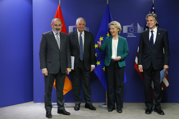 Пашинян борется с Москвой до последнего армянина и во имя своих личных интересов