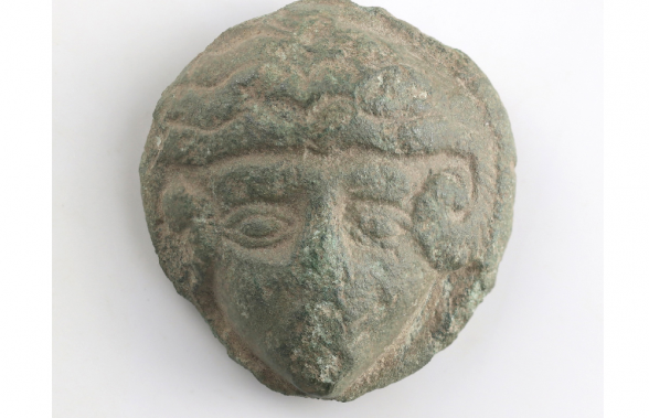 Գանձ որոնողները Դանիայի դաշտերից մեկում հայտնաբերել են «Ալեքսանդր Մեծի» հնագույն բրոնզե դիմանկարը