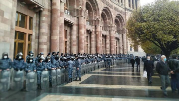 Ոստիկանների համար ամսական հավելումը 20 000 դրամից դարձավ 70 000 դրամ. «Փաստ»