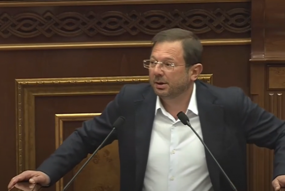 Եզդիների ցեղասպանությունը իրականացրած «Իսլամական պետության» թիկունքին Թուրքիան է. ԱԺ պատգամավոր (տեսանյութ)