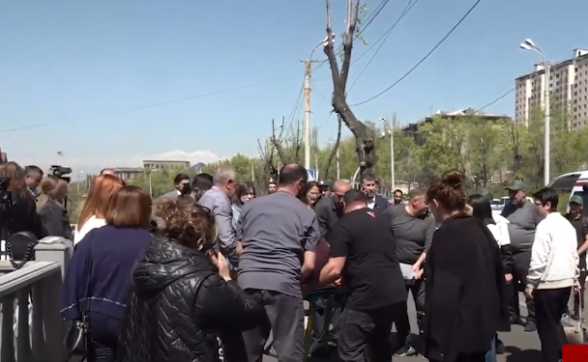 Սամվել Վարդանյանի մոր ինքնազգացողությունը վատացավ (տեսանյութ)