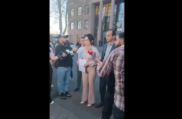 «Մայր Հայաստանի» ներկայացուցիչները մասնակցում են Սամվել Վարդանյանի դատավարությանը (տեսանյութ)