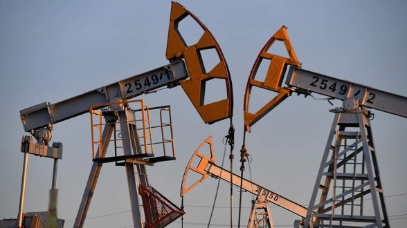 В Казахстане приостановили работу из-за паводков более 600 нефтяных скважин
