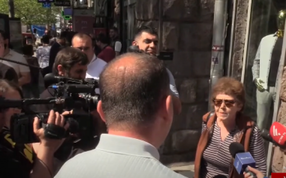 Բոլոր շուկաներն էլ գիտենք, մանավանդ Լֆիկի շուկան, ինչի՞ էնտեղ ստուգում չեք անում. քաղաքացի (տեսանյութ)