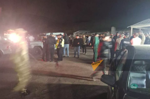 Բաղանիսի և Ոսկեպարի բնակիչները բողոքի ակցիա են իրականացնում․ փակել են միջպետական ճանապարհահատվածը (տեսանյութ)