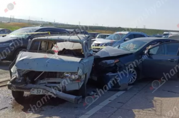 Արարատի մարզում բախվել է 4 ավտոմեքենա